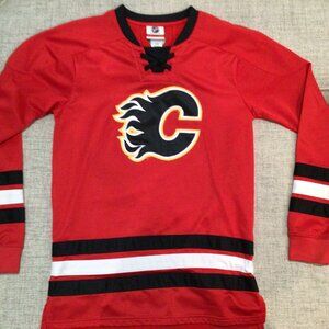 Calgary Flames NHL Jersey Youth Large Hockey